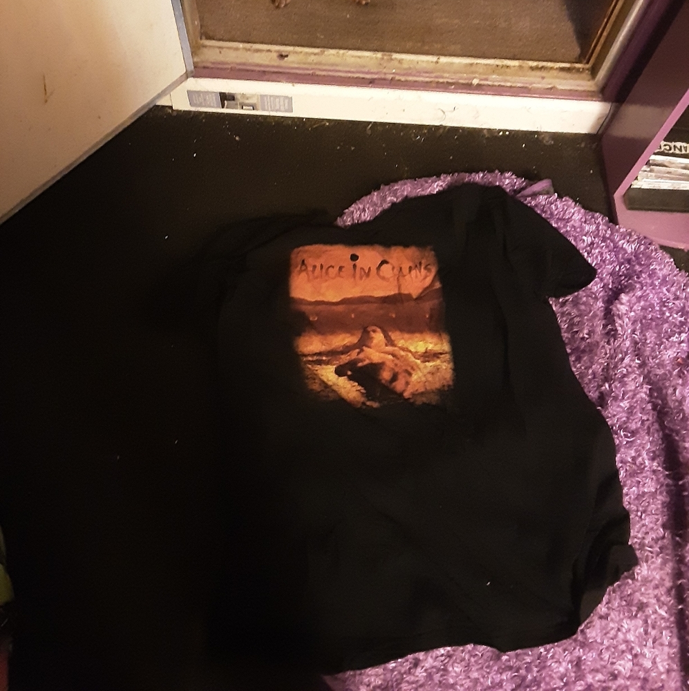 Hottopic shirt on hold